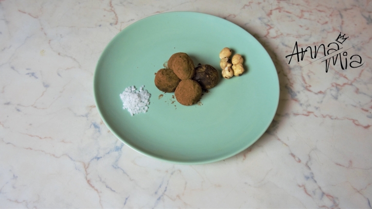 Τρούφες με 2 υλικά - truffles with 2 ingredients